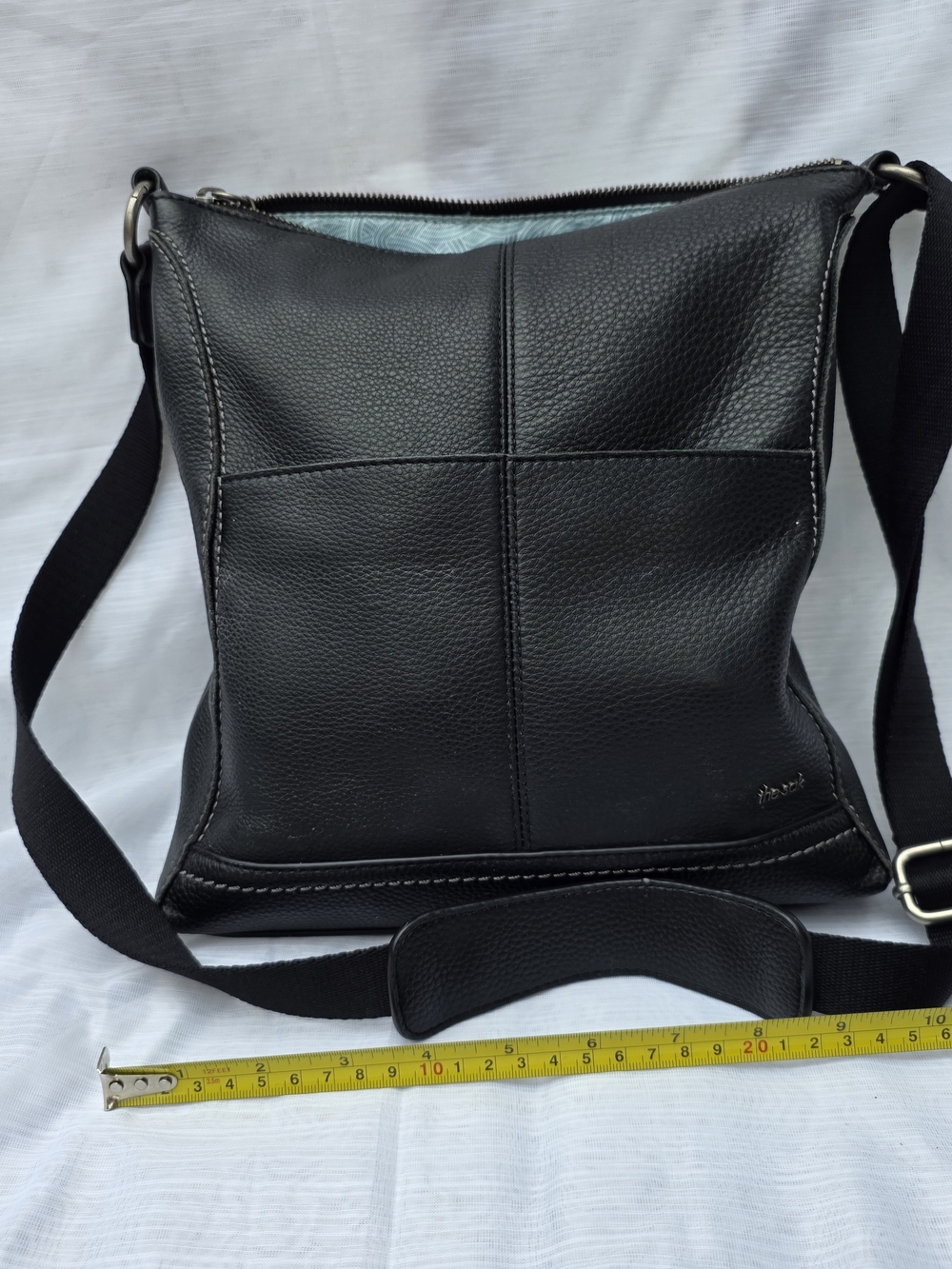Baggallini Black Leather Shoulder Crossbody Bag with Adjustable Strap